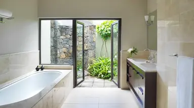 Four Seasons Resort at Anahita