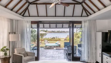 Four Seasons Resort at Anahita