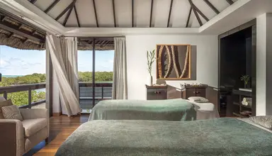 Four Seasons Resort at Anahita