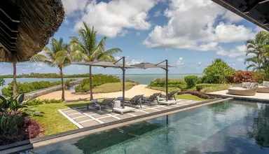 Four Seasons Resort at Anahita