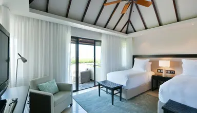 Four Seasons Resort at Anahita