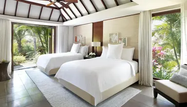 Four Seasons Resort at Anahita
