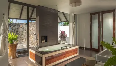 Four Seasons Resort at Anahita