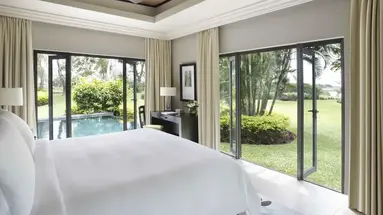 Four Seasons Resort at Anahita