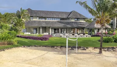 Four Seasons Resort at Anahita