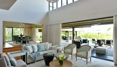 Four Seasons Resort at Anahita
