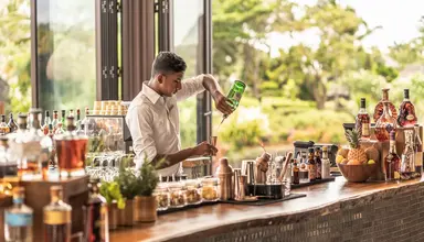 Four Seasons Resort at Anahita