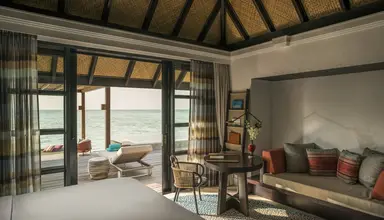 Four Seasons Resort Kuda Huraa