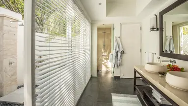 Four Seasons Resort Kuda Huraa