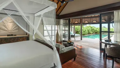 Four Seasons Resort Kuda Huraa