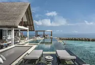 Four Seasons Resort Landaa Giraavaru