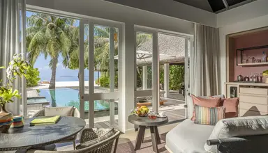 Four Seasons Resort Landaa Giraavaru