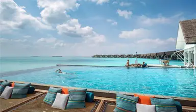 Four Seasons Resort Landaa Giraavaru