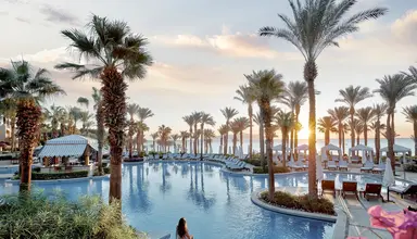 Four Seasons Resort