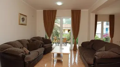 Franeta Apartments