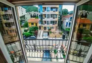 Franeta Apartments