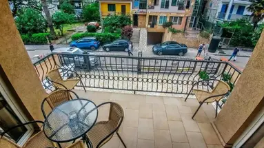 Franeta Apartments