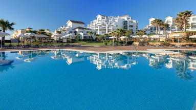 Fuerte Estepona Suites