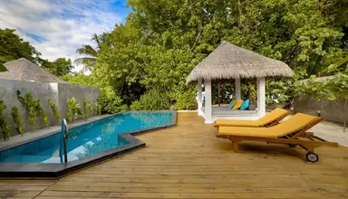 Furaveri Island Resort