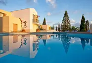 Galaxy Suites Boutique Resort