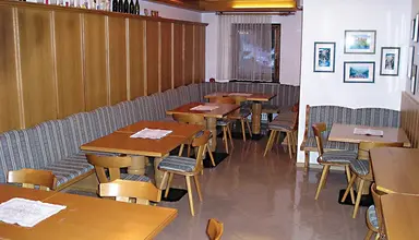 Garni Esperia