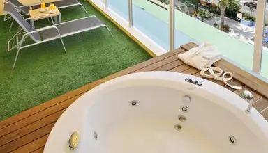GHT Oasis Park
