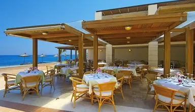 Giannoulis Grand Bay Beach Resort