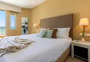 Giannoulis Grand Bay Beach Resort