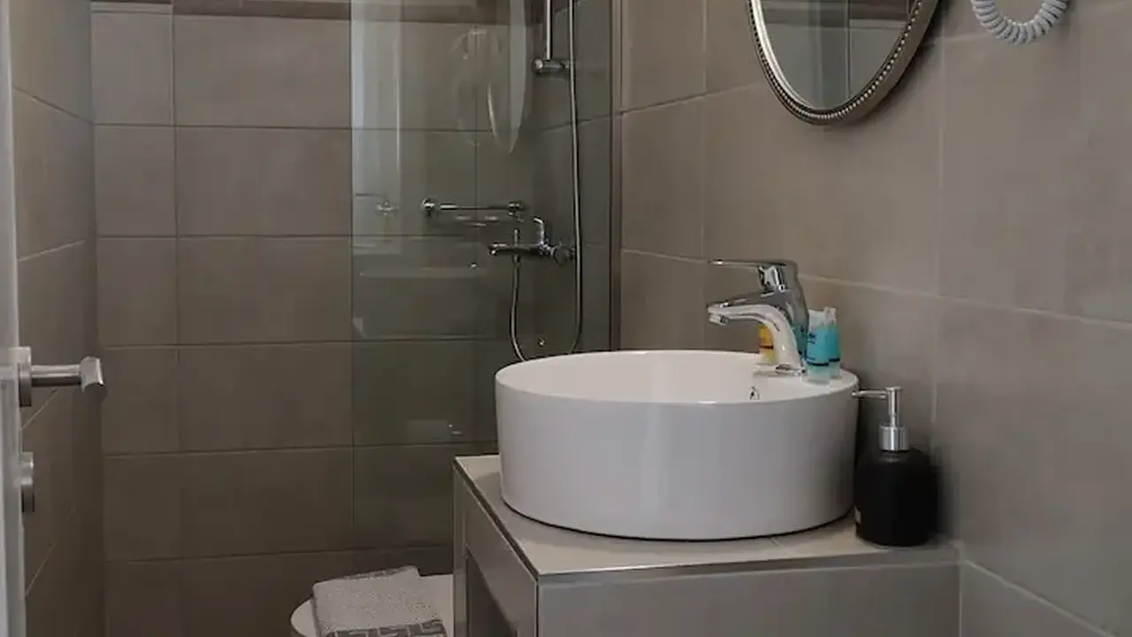 Gina Studios