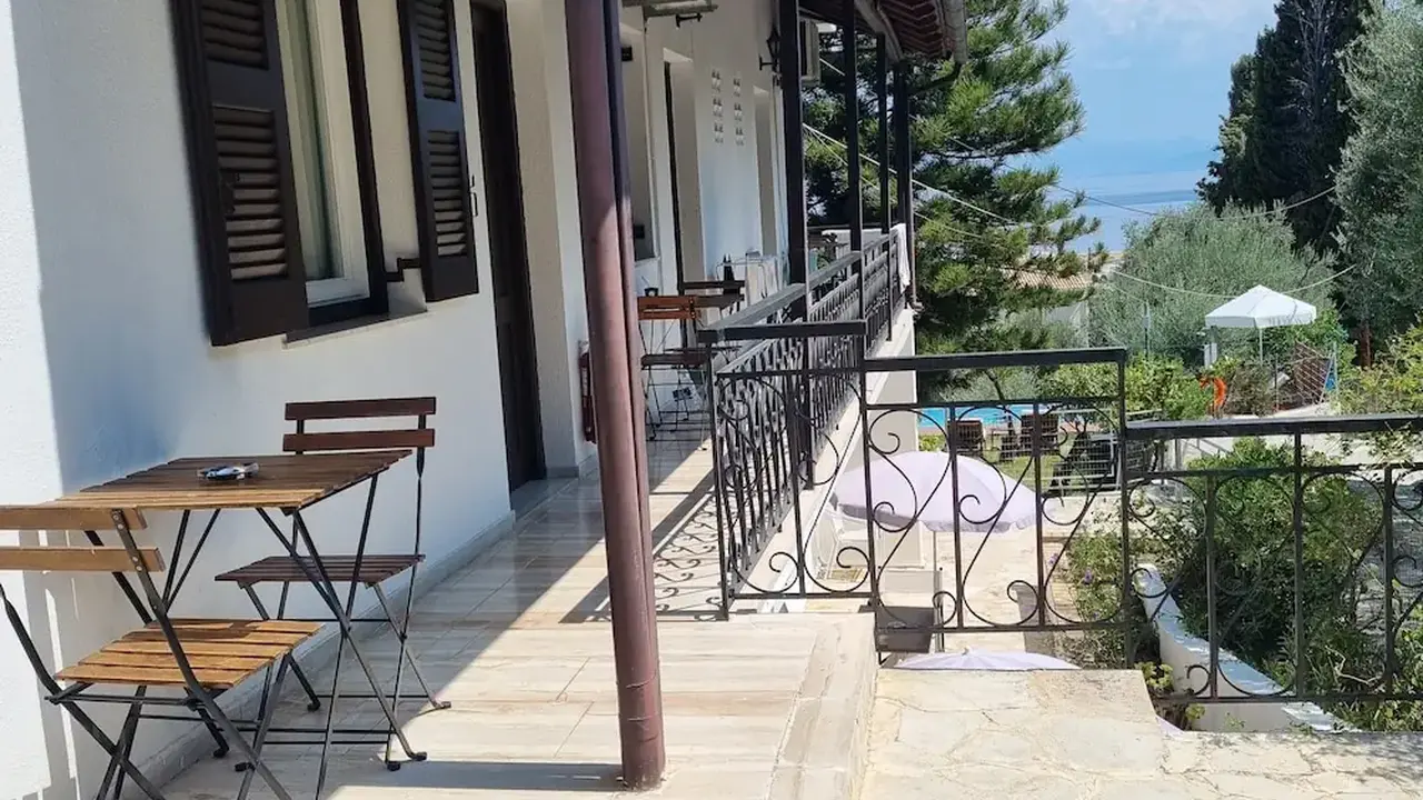 Gina Studios