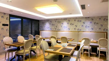 GK Regency Suites