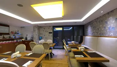 GK Regency Suites