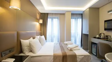 GK Regency Suites