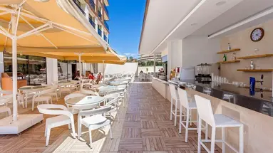 Glamour Resort & Spa