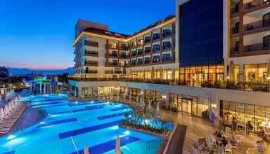 Glamour Resort & Spa