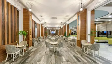 Glamour Resort & Spa