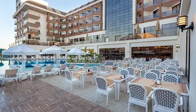 Glamour Resort & Spa