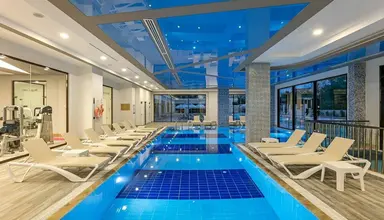 Glamour Resort & Spa