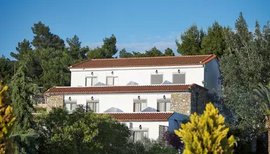 Glavas Inn