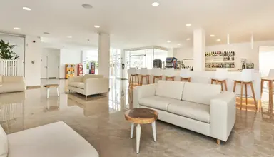 Globales Cala Bona Suites