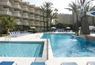 Globales Cala Bona Suites