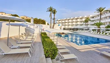 Globales Cala Bona Suites