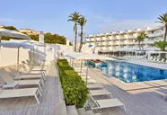 Globales Cala Bona Suites