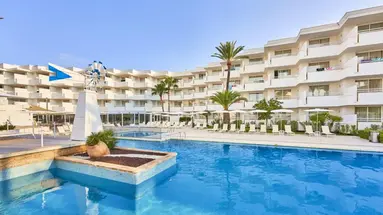 Globales Cala Bona Suites