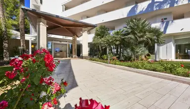 Globales Cala Bona Suites