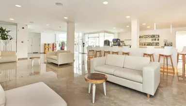 Globales Cala Bona Suites