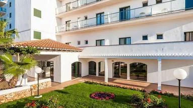 Globales Cala'n Blanes (Menorca)