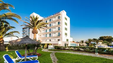 Globales Cala'n Blanes (Menorca)