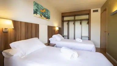 Golden Avenida Suites