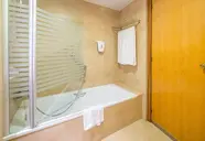 Golden Avenida Suites